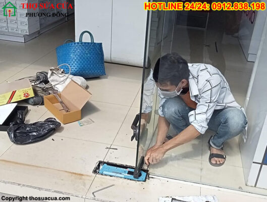 Sửa cửa kính phường Tân Hòa