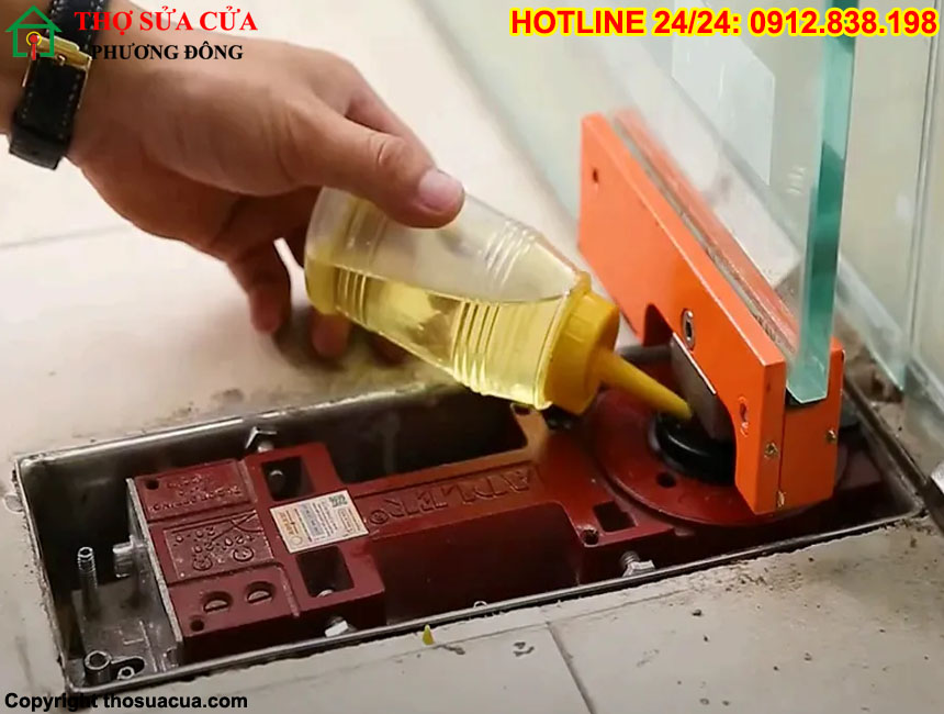 Mẹo bảo dưỡng bản lề cửa
