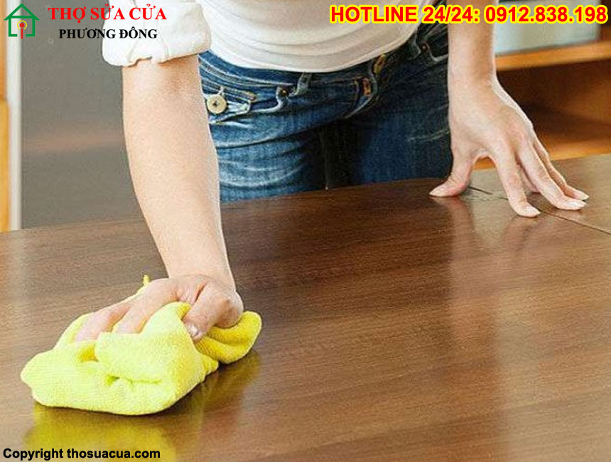Mẹo làm bóng đồ gỗ cũ