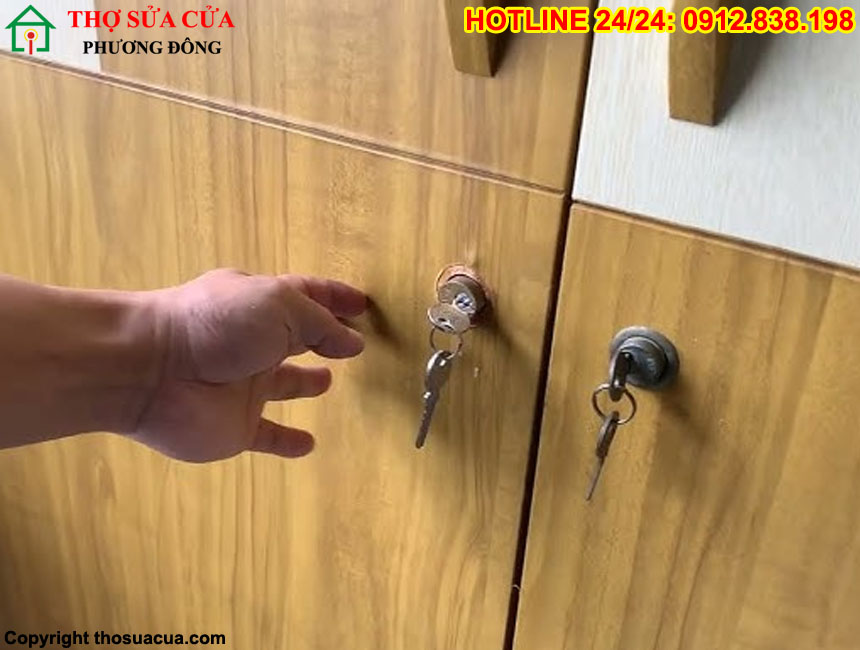 Sửa chữa thay ổ khóa tủ gỗ