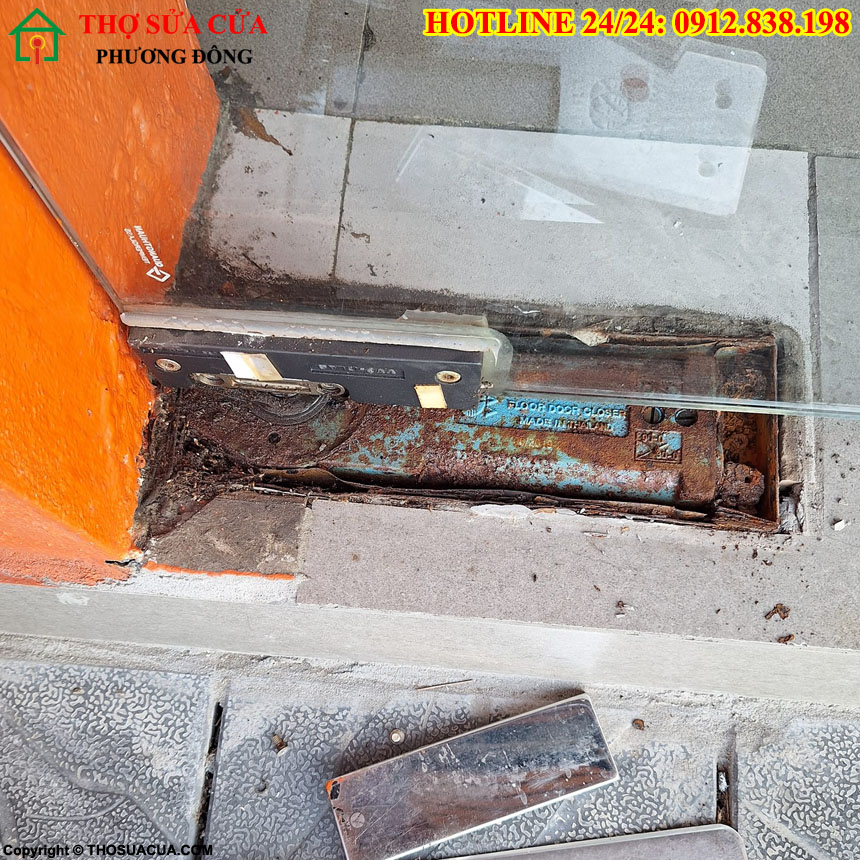Cách sửa cửa kính bị sệ nhanh chóng