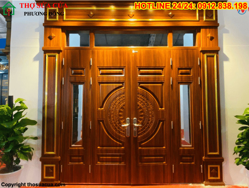 Giá cửa sắt giả gỗ