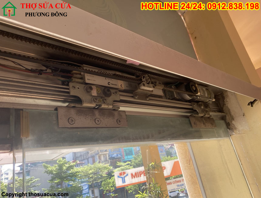Sửa cửa kính tự động tại Bắc Ninh