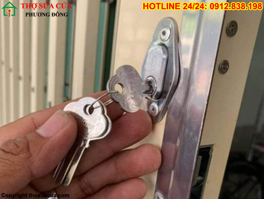 Sửa khóa cửa sắt