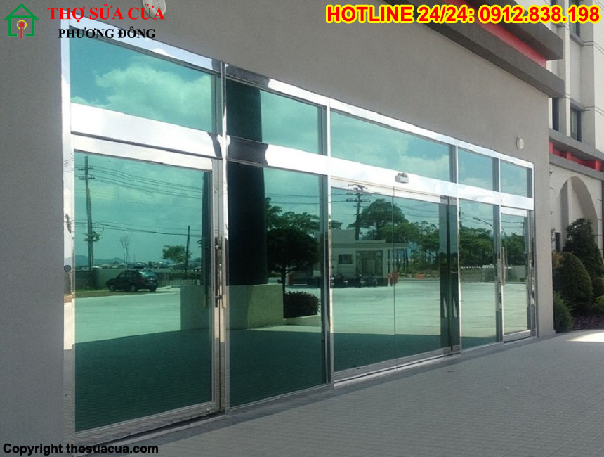 Cách mở cửa kính khi mất điện