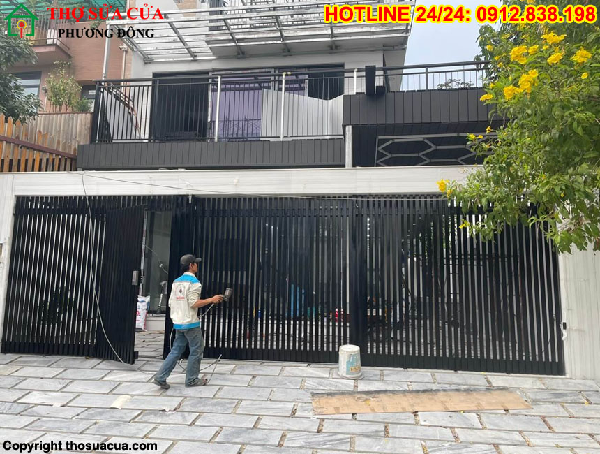 Cổng tự động nhà phố