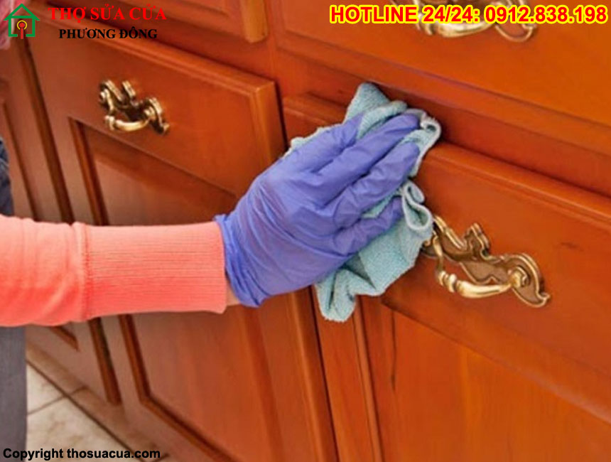 Mẹo vệ sinh tủ gỗ công nghiệp
