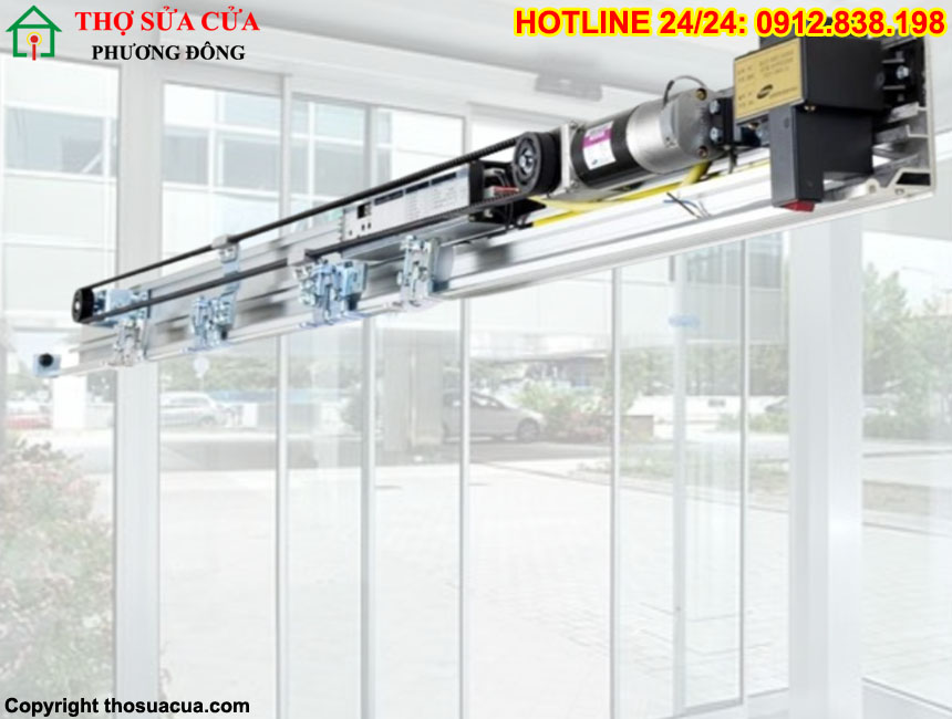 Motor cửa kính tự động chạy giật