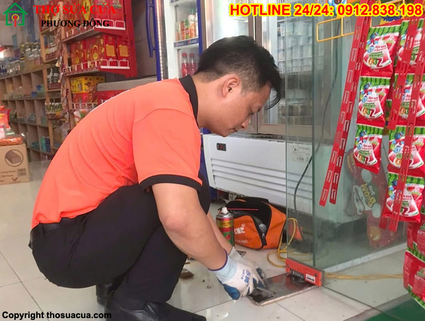 Quy trình bảo trì cửa kính cường lực