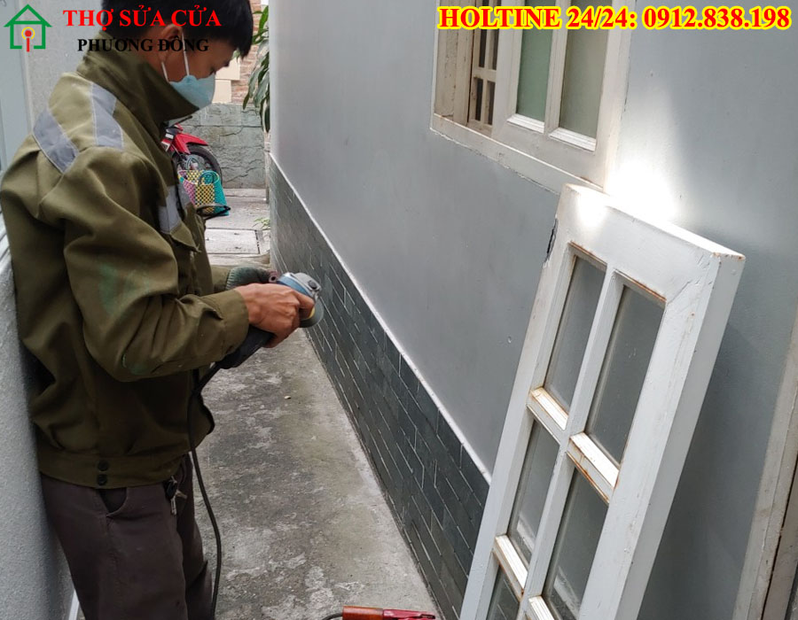 Thợ hàn cửa sắt tại nhà Hà Nội
